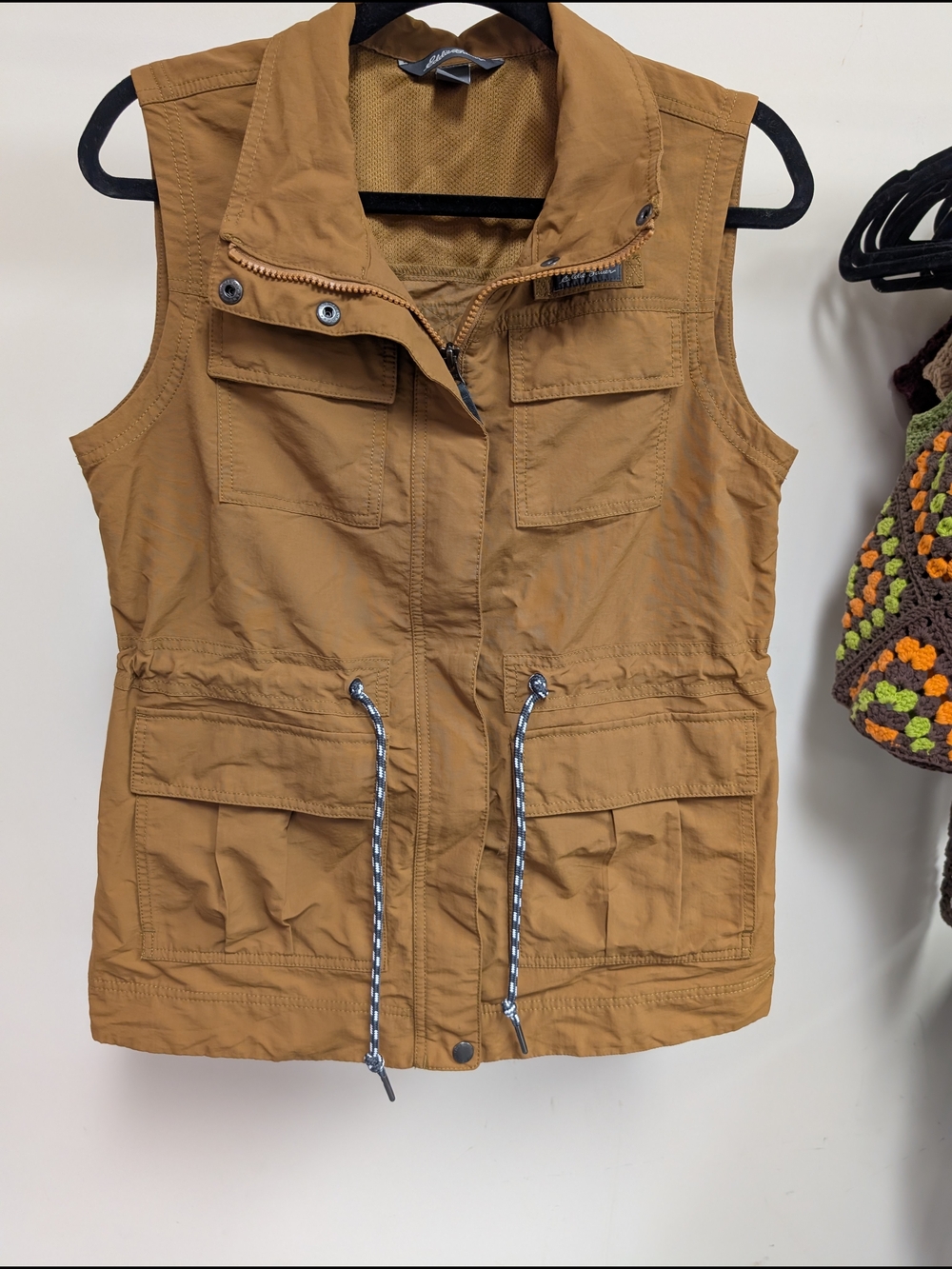 Eddie Bauer Trekker Vest Caramel Brown - Picture 3 of 9
